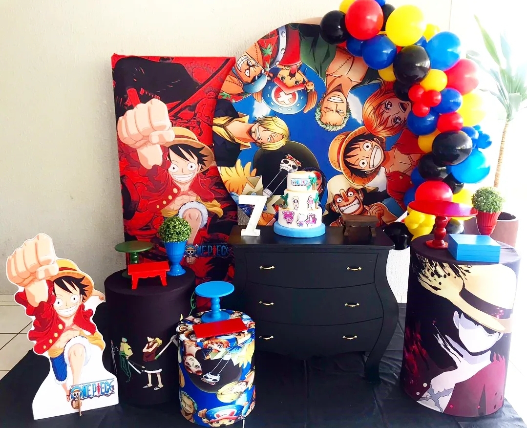 One Piece com Arco de Balões One Piece com Arco de Balões