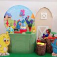 Galinha Pintadinha com Arco de Balões
