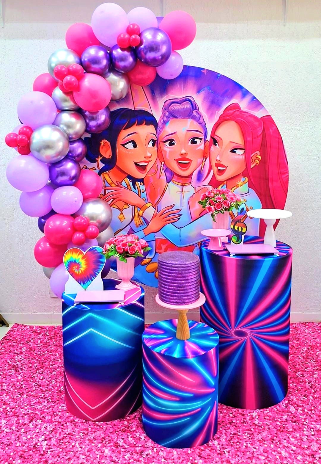 Guerreiras do K-Pop com  Arco de Balões